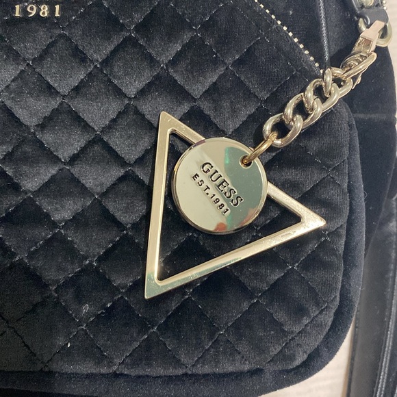 Guess Velvet Backpack - Picture 4 of 5